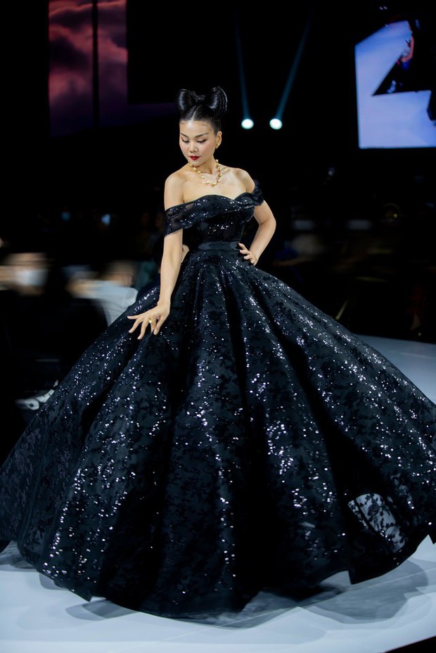 Hà Hồ - Thanh Hằng: Đôi mỹ nhân tài sắc vẹn toàn và lời hứa hẹn đặc biệt sau tình bạn 10 năm - Ảnh 5. Hà Hồ - Thanh Hằng: Đôi mỹ nhân tài sắc vẹn toàn và lời hứa hẹn đặc biệt sau tình bạn 10 năm - Ảnh 5.