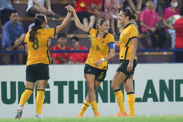 Muốn vươn đỉnh châu Á, tuyển trẻ Việt Nam gặp khó trước Australia - Ảnh 2.