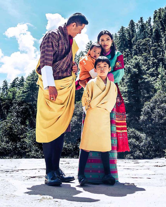 Hoàng hậu vạn người mê của Bhutan đăng ảnh nền nã, dịu dàng mừng sinh nhật - Ảnh 3.