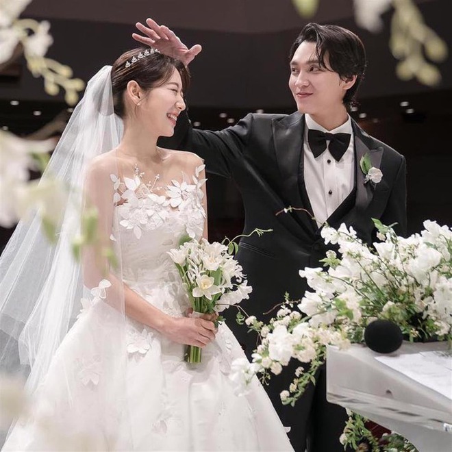 Song Joong Ki, Park Shin Hye... đều thông báo có con trước đám cưới - Ảnh 1.