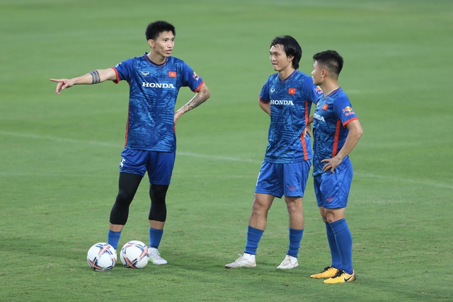 Tái hợp cùng Văn Hậu, Quang Hải sẽ giúp CLB CAHN trở nên đáng sợ nhất V.League? - Ảnh 1.