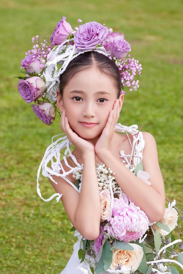 Nhan sắc ái nữ 8 tuổi của Hà Kiều Anh được ví như tiểu mỹ nhân - Ảnh 3.