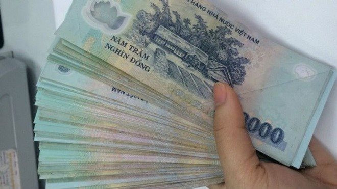 Một ngân hàng bất ngờ tăng mạnh lãi suất tiền gửi kỳ hạn 2 năm thêm gần 2% - Ảnh 1. Một ngân hàng bất ngờ tăng mạnh lãi suất tiền gửi kỳ hạn 2 năm thêm gần 2% - Ảnh 1.