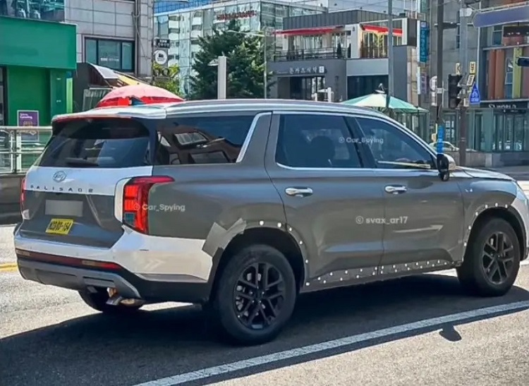 Hyundai Palisade sắp bán tại Việt Nam lộ diện thế hệ mới, kích thước to hơn hẳn để tránh giẫm chân Santa Fe - Ảnh 2.