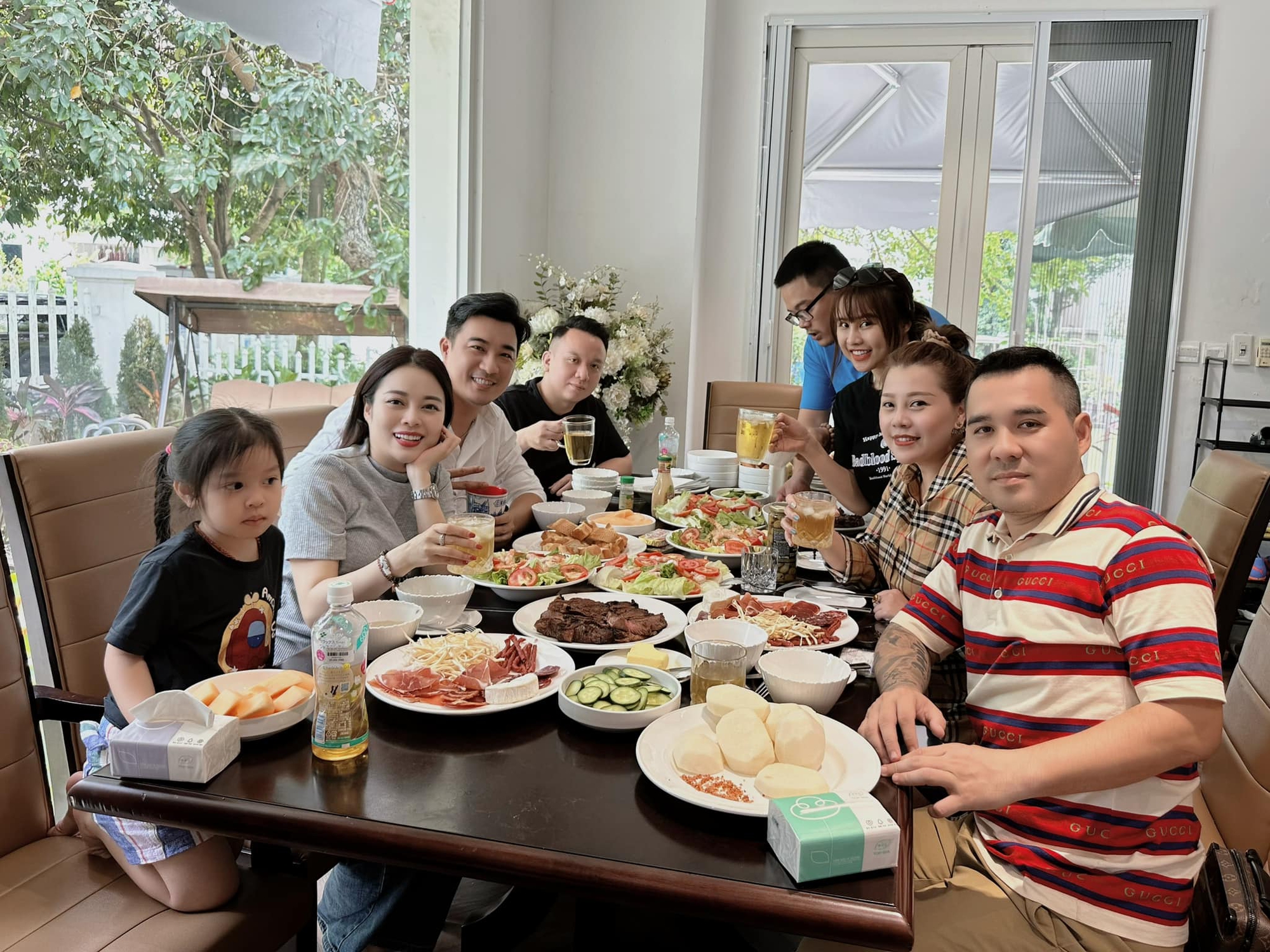 Hằng Túi và bạn trai xả loạt ảnh du lịch tình tứ, đàng trai chứng minh là người của gia đình - Ảnh 10. Hằng Túi và bạn trai xả loạt ảnh du lịch tình tứ, đàng trai chứng minh là người của gia đình - Ảnh 10.