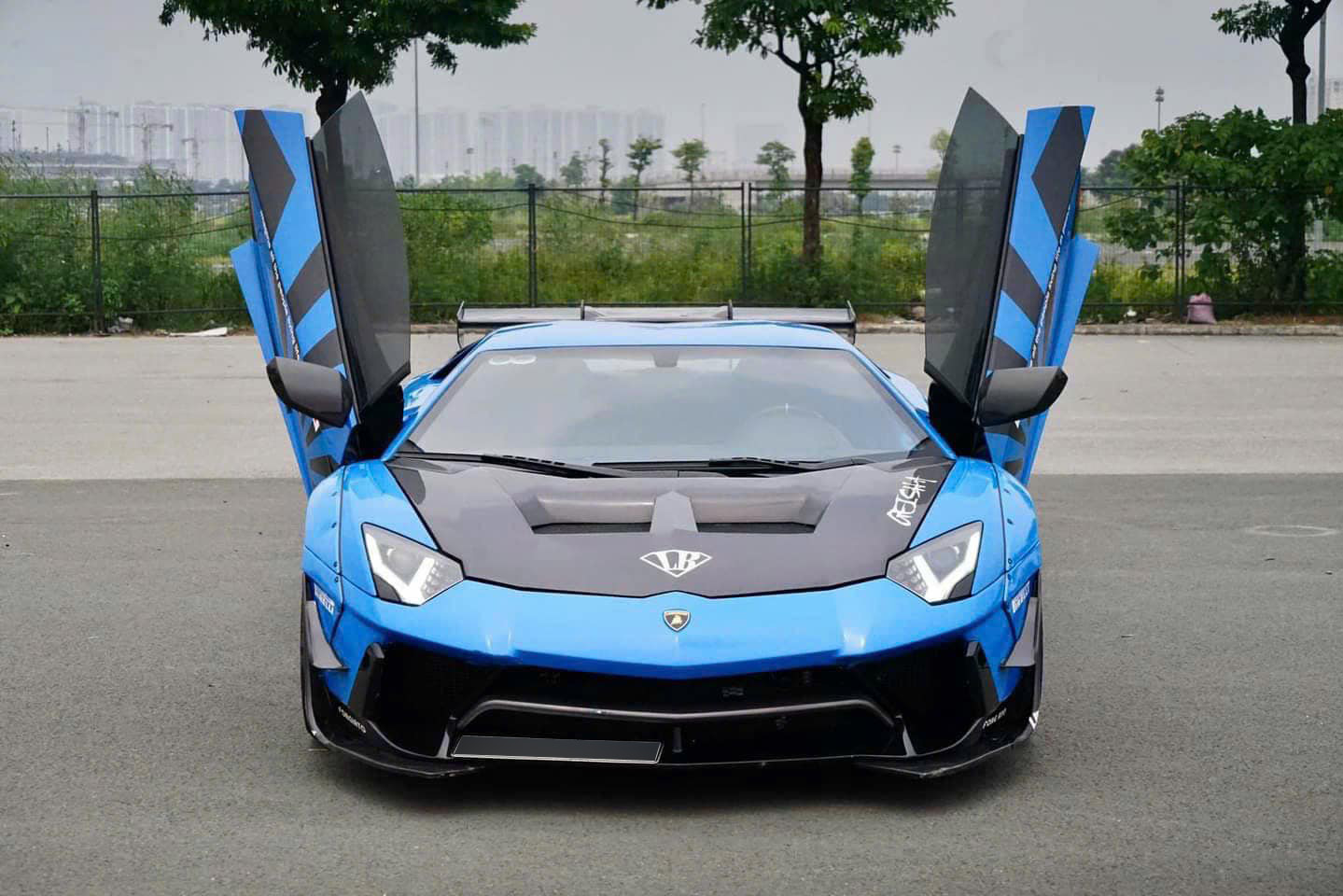 Lamborghini Aventador độ Liberty Walk độc nhất Việt Nam được chào bán hơn 20 tỷ: Từng qua tay Phan Công Khanh và ‘lột xác’ nhiều lần - Ảnh 4.