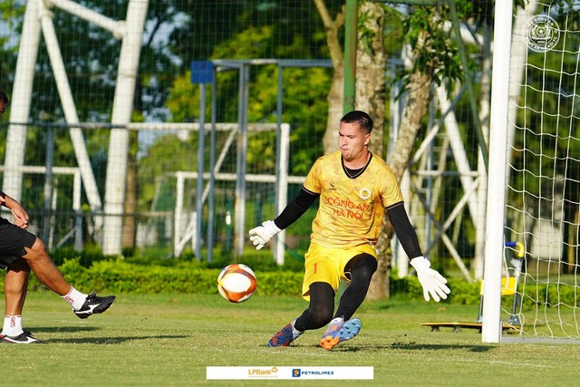 Filip Nguyễn trả lời tế nhị về Đặng Văn Lâm, chia sẻ khó khăn lớn nhất ở V.League - Ảnh 1.