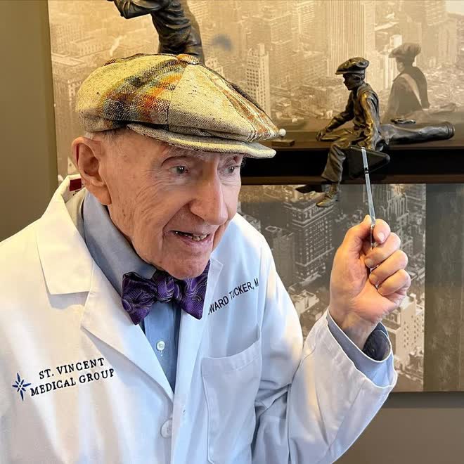 Bác sĩ 100 tuổi chia sẻ 5 bí quyết sống thọ, cái đầu tiên khiến ai cũng ngạc nhiên - Ảnh 5.