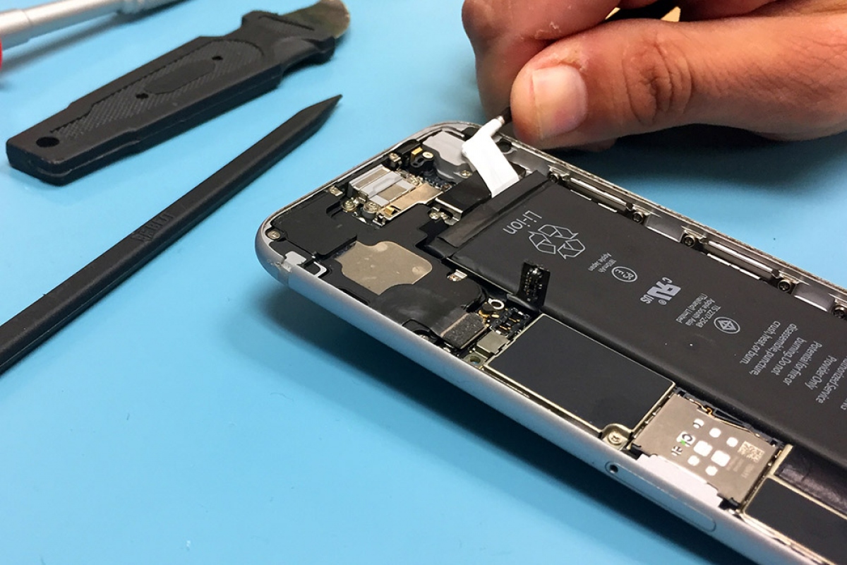 Cơ hội cho iPhone trang bị pin rời có thể đổ bể? - Ảnh 2.