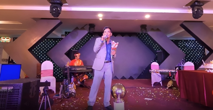 Hai tài tử từng đếm tiền mỏi tay giờ sống vất vả tuổi xế chiều - Ảnh 5. Hai tài tử từng đếm tiền mỏi tay giờ sống vất vả tuổi xế chiều - Ảnh 5.
