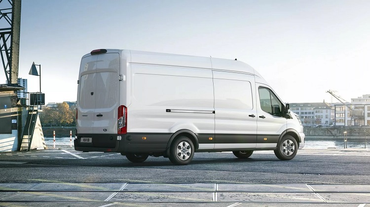 Ford Transit 2024 ra mắt với tiện nghi cabin và công nghệ an toàn xịn hơn cả Mercedes V-Class - Ảnh 3.