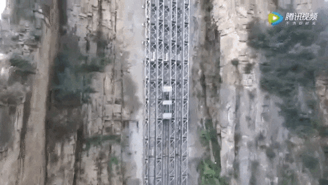 Trung Quốc sở hữu thang lên trời gây chấn động: Chi phí khủng hơn 614 tỷ đồng, ‘bay cao’ 326 mét chỉ trong vòng 1 phút…3 năm là xây xong toàn bộ - Ảnh 2.