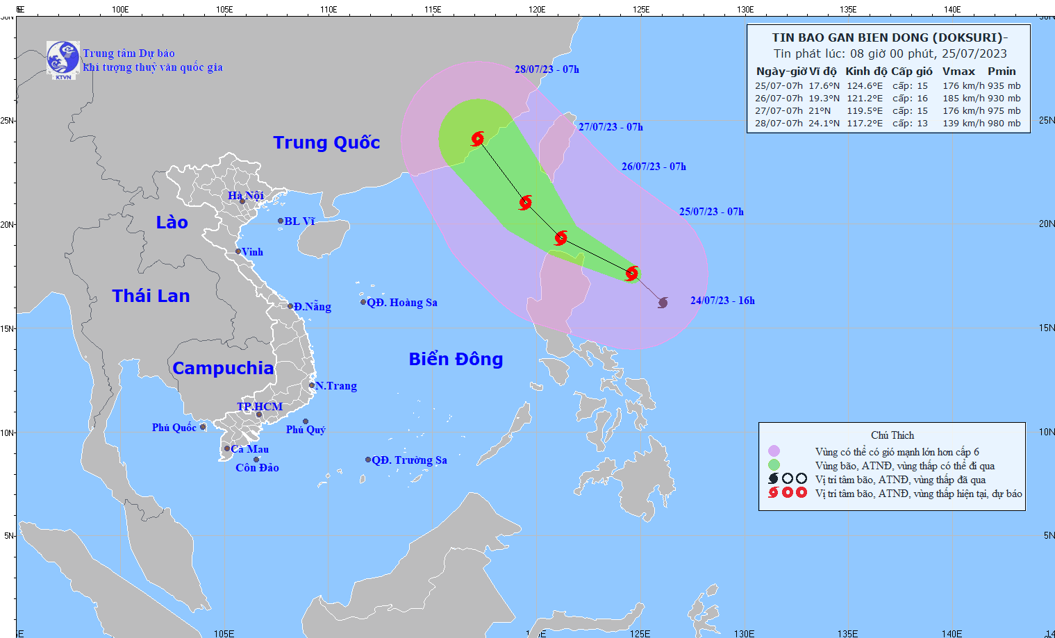 Bão Doksuri đang tiến sát Biển Đông, mạnh cấp siêu bão có đổ bộ vào đất liền nước ta? - Ảnh 1.