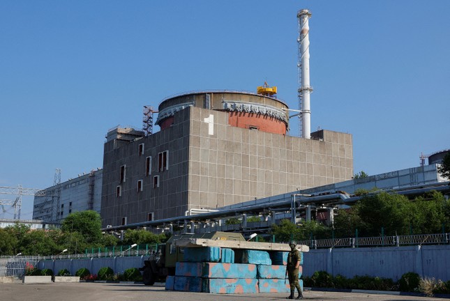 IAEA tìm thấy mìn tại nhà máy điện hạt nhân Zaporozhye - Ảnh 1.