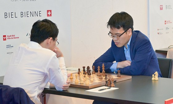 Lê Quang Liêm thắng kì thủ số 2 Trung Quốc, còn cơ hội vô địch cờ tiêu chuẩn tại Thụy Sĩ - Ảnh 1.