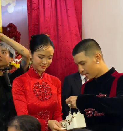 Cường Seven và Vũ Ngọc Anh tổ chức lễ hỏi tại Hà Nội: Cô dâu nền nã sánh đôi chú rể điển trai - Ảnh 2.