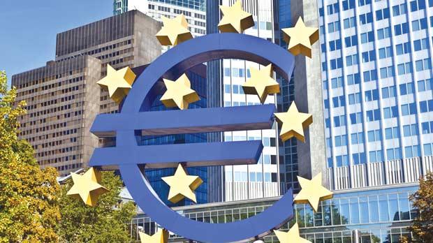 Khủng hoảng trước ngưỡng cửa khu vực đồng tiền chung châu Âu? - Ảnh 1.