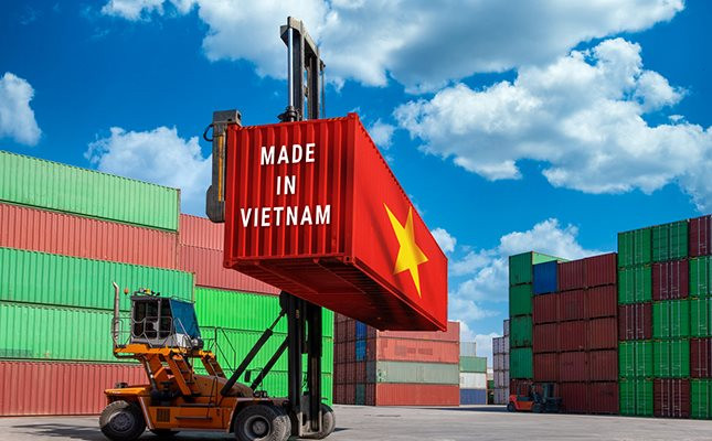 Việt Nam lập kỳ tích ngoạn mục về xuất khẩu, nhảy vọt 72 bậc vào top 20 toàn cầu: Kỳ phùng địch thủ ngả mũ thán phục! - Ảnh 1.