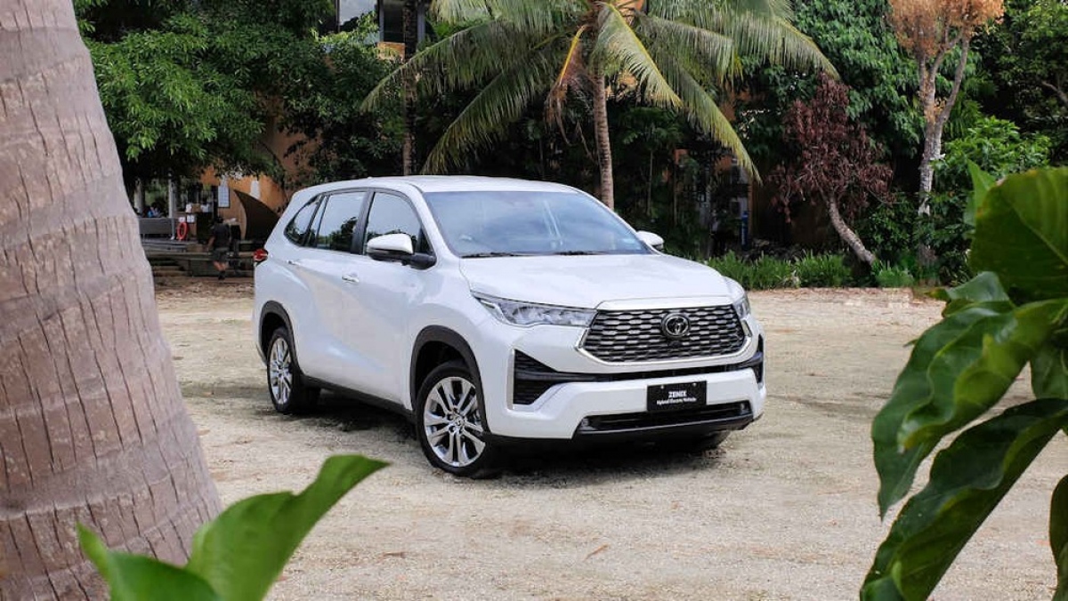Toyota Innova thế hệ mới sẽ bán song song với đời cũ tại Việt Nam - Ảnh 1.