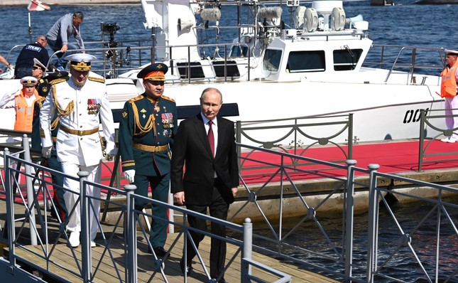 Tổng thống Putin nói Hải quân Nga sẽ nhận 30 tàu chiến trong năm nay - Ảnh 3.