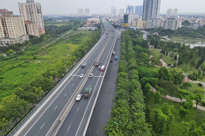 Hạ tầng giao thông Hà Nội phát triển ra sao sau 15 năm mở rộng địa giới hành chính? - Ảnh 12.