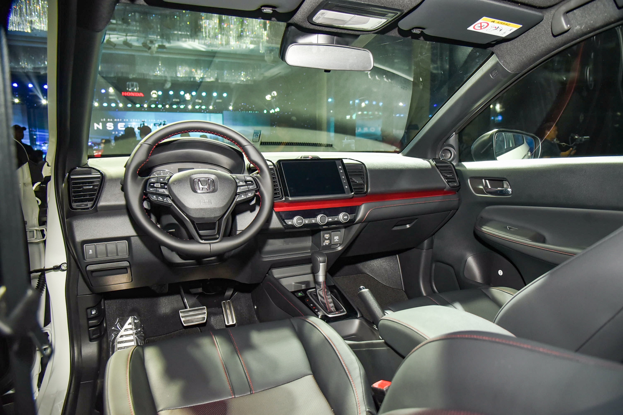 Honda City 2023 ra mắt Việt Nam: Giá từ 559 triệu, thêm nhiều trang bị, thu phí 1,2 triệu/năm cho một dịch vụ đặc biệt - Ảnh 4.