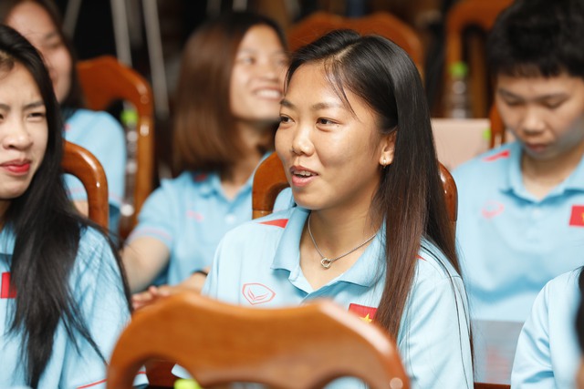 Huỳnh Như nói lời nghẹn ngào, đội tuyển nữ Việt Nam nhận món quà lớn trước ngày dự World Cup - Ảnh 1.