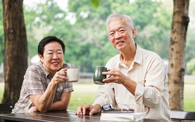 Trước khi nghỉ hưu, bằng mọi giá phải ép mình làm 3 điều kẻo về già ân hận - Ảnh 1.