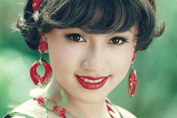 Nhan sắc tuổi 44 của mỹ nhân đẹp nhất nhì Việt Nam thập niên 90 - Ảnh 4.