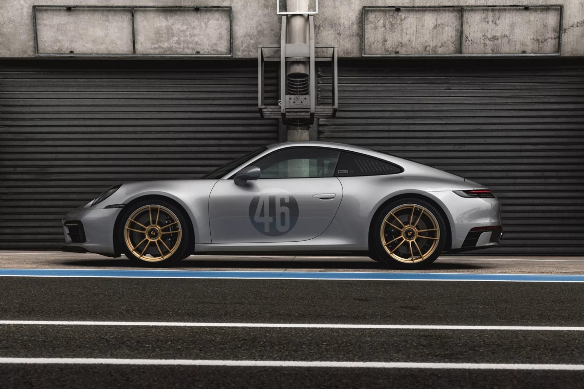 Ảnh chi tiết Porsche 911 Carrera GTS Le Mans Centenaire Edition phiên bản giới hạn - Ảnh 5.