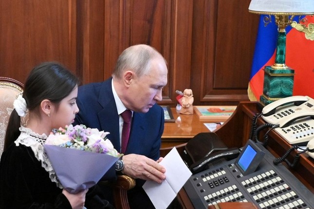 Tổng thống Nga Putin đón vị khách đặc biệt đến Điện Kremlin - Ảnh 5.