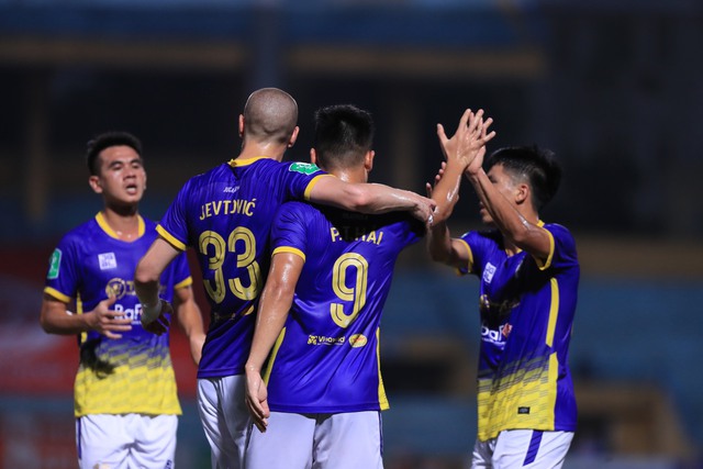 Thần tài lập cú đúp ngoạn mục, Viettel hạ gục nhà đương kim vô địch trong trận derby Hà Nội - Ảnh 2.