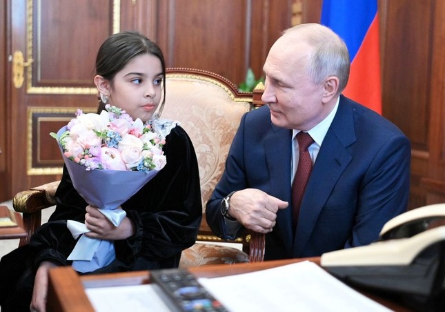 Tổng thống Nga Putin đón vị khách đặc biệt đến Điện Kremlin - Ảnh 4.