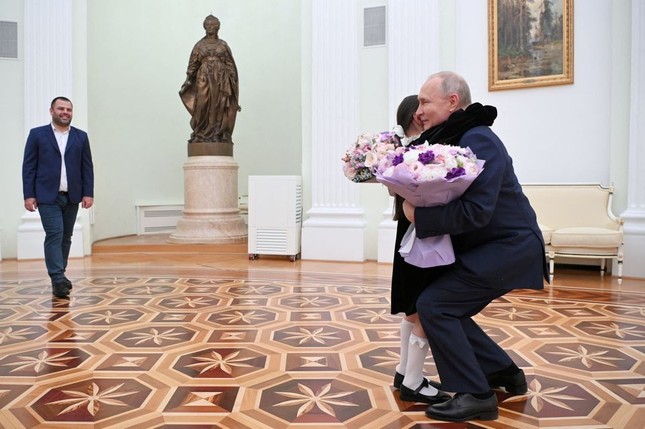 Tổng thống Nga Putin đón vị khách đặc biệt đến Điện Kremlin - Ảnh 2.
