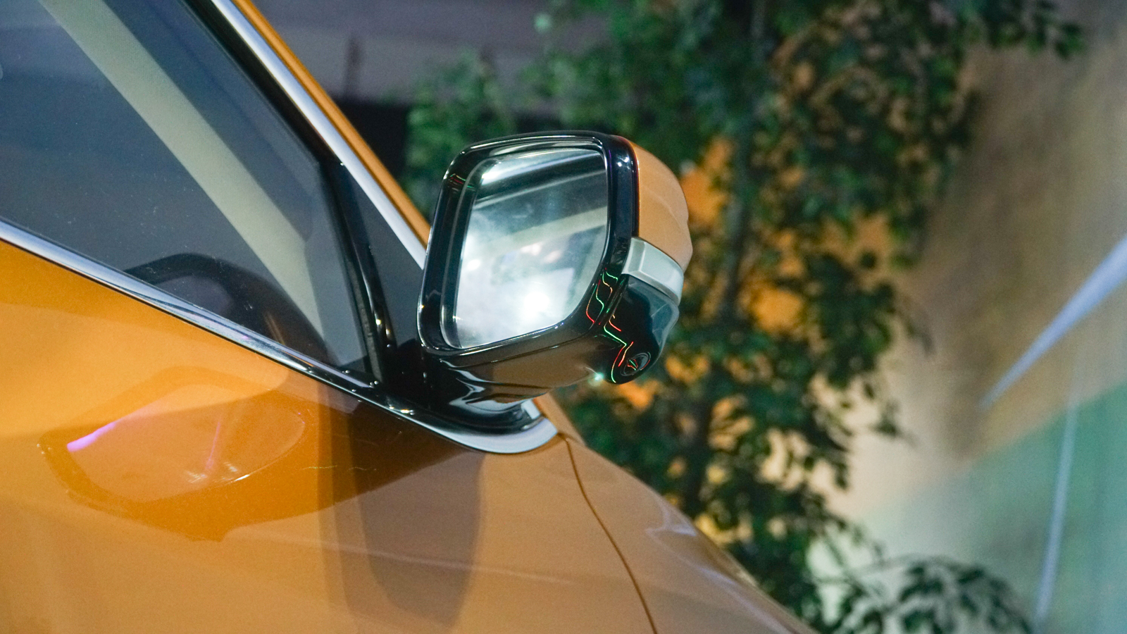 VinFast VF 6 ra mắt Việt Nam: Tầm vận hành gần 400km, là bom tấn phân khúc SUV hạng B sắp mở bán - Ảnh 6.