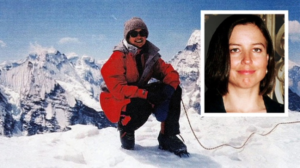 Cô gái trên đỉnh Everest, nhiều người đi qua nhưng phớt lờ, bị phong ấn suốt 9 năm trong tuyết: Tại sao không ai dám cứu giúp? - Ảnh 1.