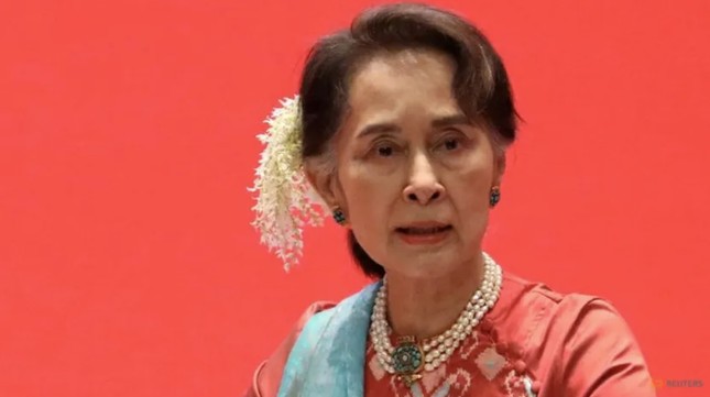 Quân đội Myanmar thông báo ân xá một phần cho bà Aung San Suu Kyi - Ảnh 1.