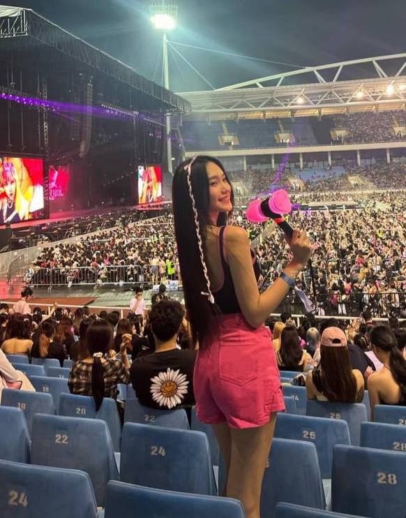 Doãn Hải My, Mai Hà Trang xả ảnh xinh lung linh hậu concert BLACKPINK - Ảnh 1.