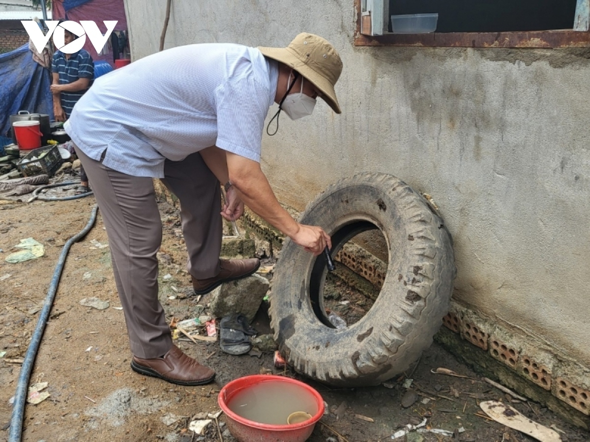 Hà Nội ghi nhận gần 500 trường hợp mắc sốt xuất huyết trong một tuần - Ảnh 2.