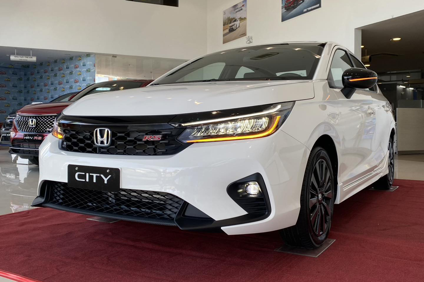 Honda City 2023 liên tục giảm giá tại đại lý: Đắt nhất chưa đến 580 triệu, tăng sức đấu Vios - Ảnh 1.