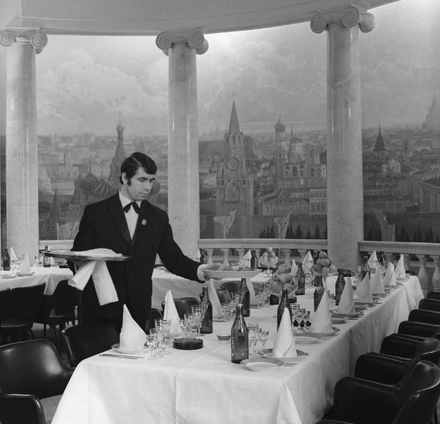 Người Liên Xô từng thường không chọn đi ăn nhà hàng, lý do thật bất ngờ - Ảnh 2.