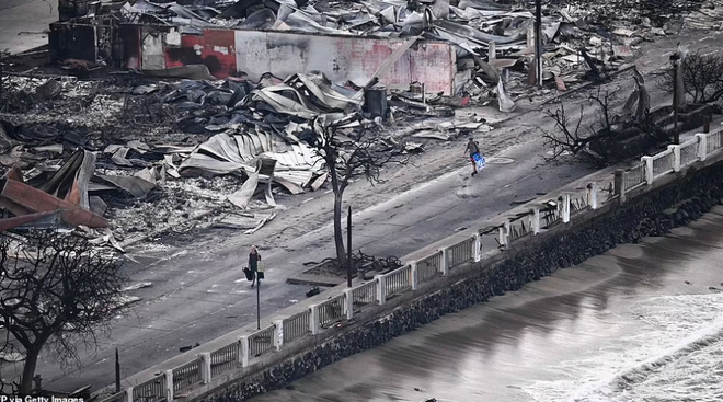 Cảnh tượng khó tin trước và sau thảm họa thiên nhiên tồi tệ nhất lịch sử khiến 67 người thiệt mạng tại Hawaii - Ảnh 12.