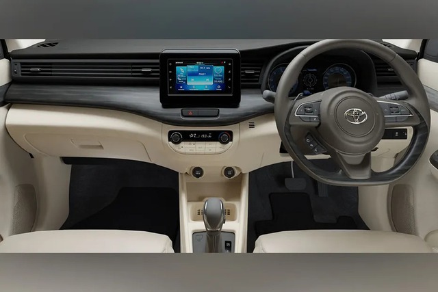 Toyota Rumion 2023 ra mắt: Suzuki Ertiga thay logo, giá dự kiến quy đổi 250 triệu đồng - Ảnh 3.