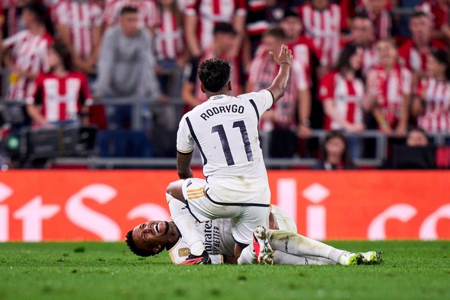 Tai họa ập xuống Real Madrid: Ngôi sao thứ 2 đứt dây chằng đầu gối - Ảnh 1.