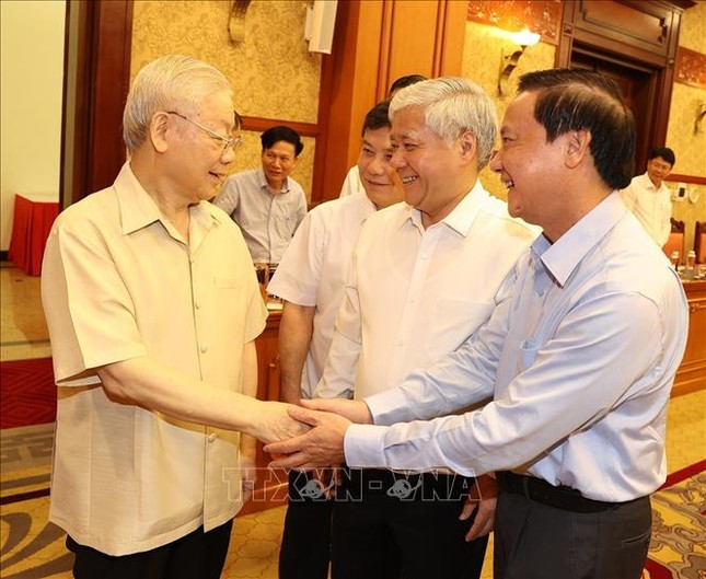 Tổng Bí thư Nguyễn Phú Trọng chủ trì họp Ban Chỉ đạo Trung ương về phòng, chống tham nhũng - Ảnh 1.