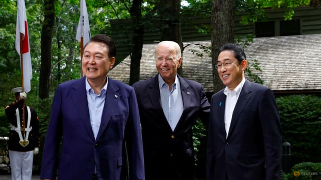 Lãnh đạo Mỹ - Nhật – Hàn dùng ngôn ngữ mạnh mẽ bất ngờ để chỉ trích Trung Quốc - Ảnh 1.