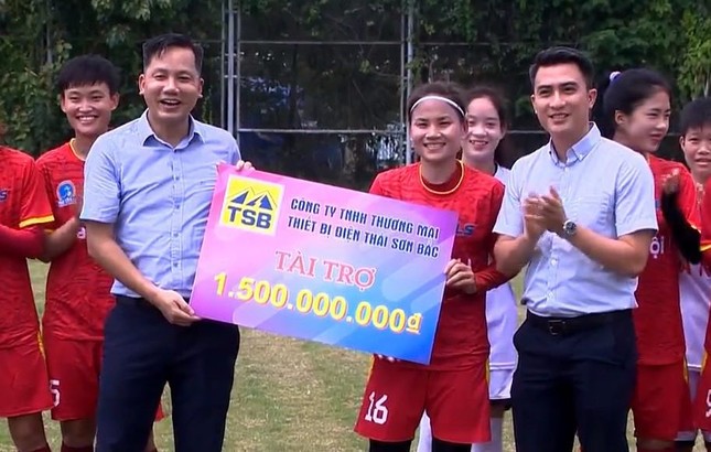 Thanh Nhã, Hoàng Thị Loan đón tin vui cùng đội bóng hậu World Cup 2023 - Ảnh 2.