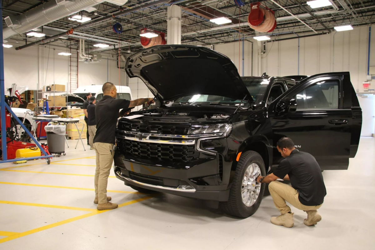 GM chế tạo riêng Chevy Suburban bọc thép cho chính phủ Hoa Kỳ - Ảnh 6.