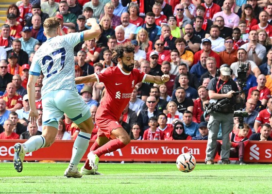 Luis Diaz, Salah và Jota giúp 10 cầu thủ Liverpool thắng ngược Bournemouth - Ảnh 7.