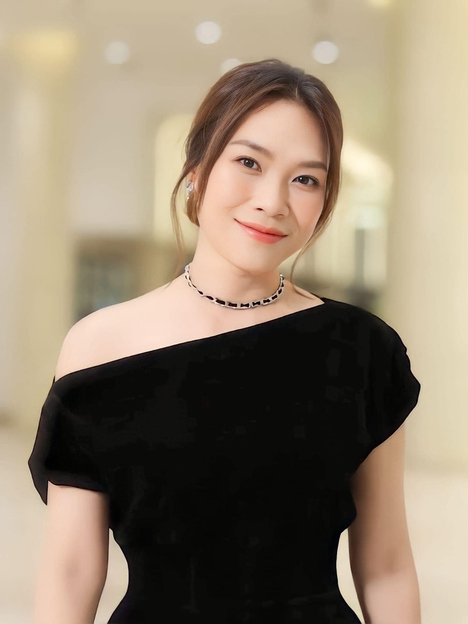 Mỹ Tâm tại Vietnam Idol 2023: Mãn nhãn từ nhan sắc tuổi 42 đến phong cách thời trang qua mỗi tập - Ảnh 4.